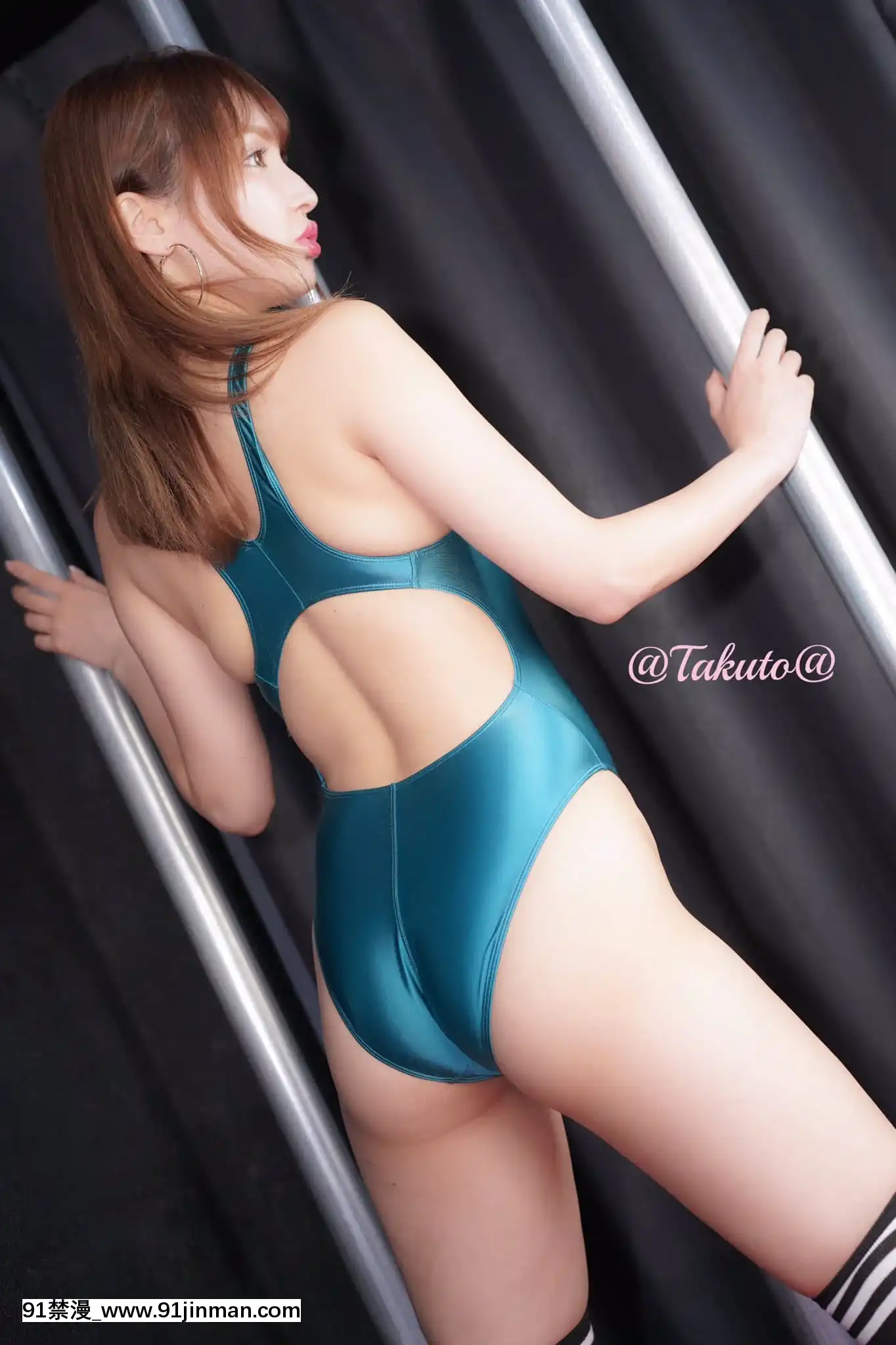 MyTelegramSwimsuitCollection[conn director 14h vs 18h]