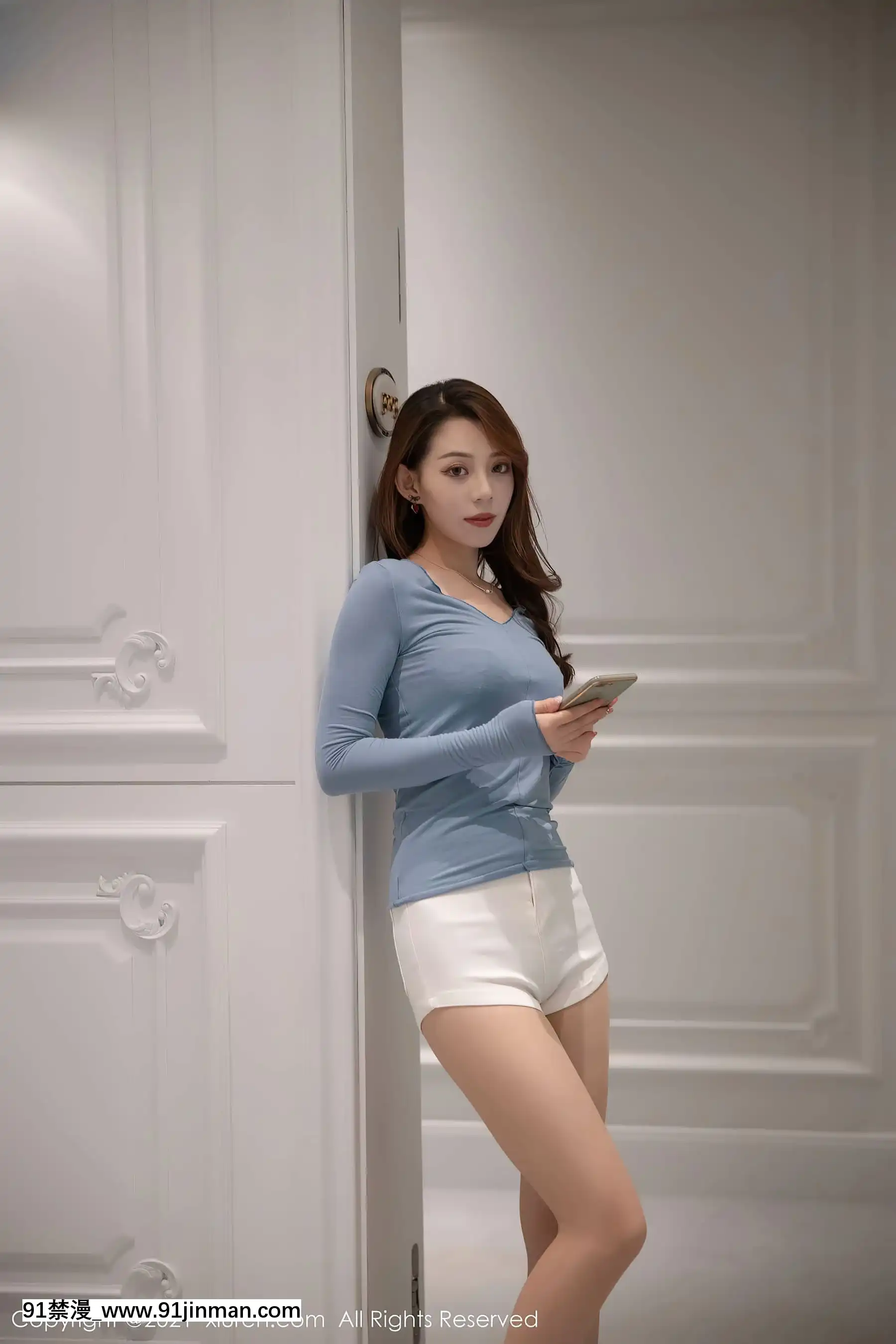 熱褲美女寫真合集01[sm h漫畫]
