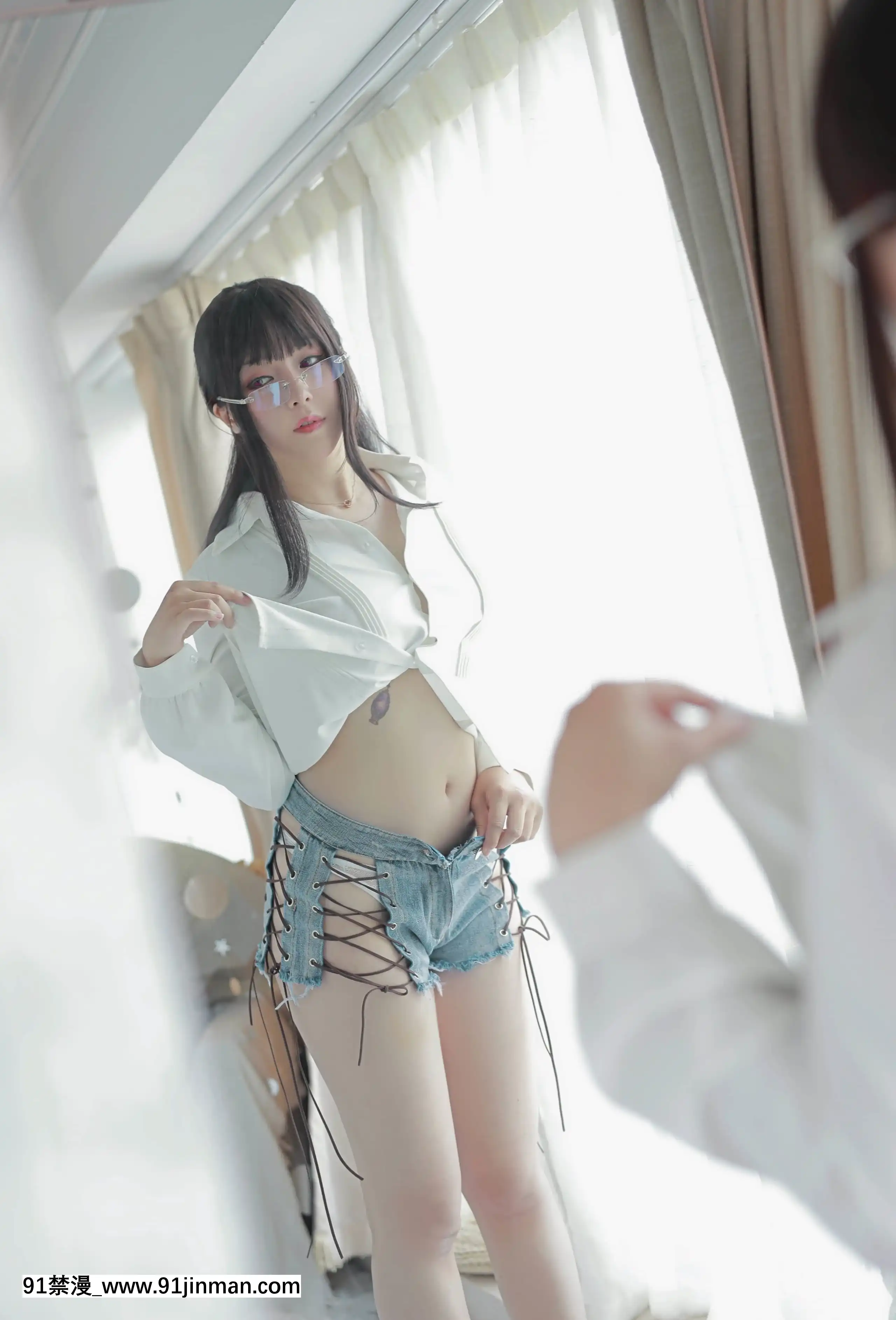 小容仔咕咕咕w-創口貼OL+V[漫畫 18禁]