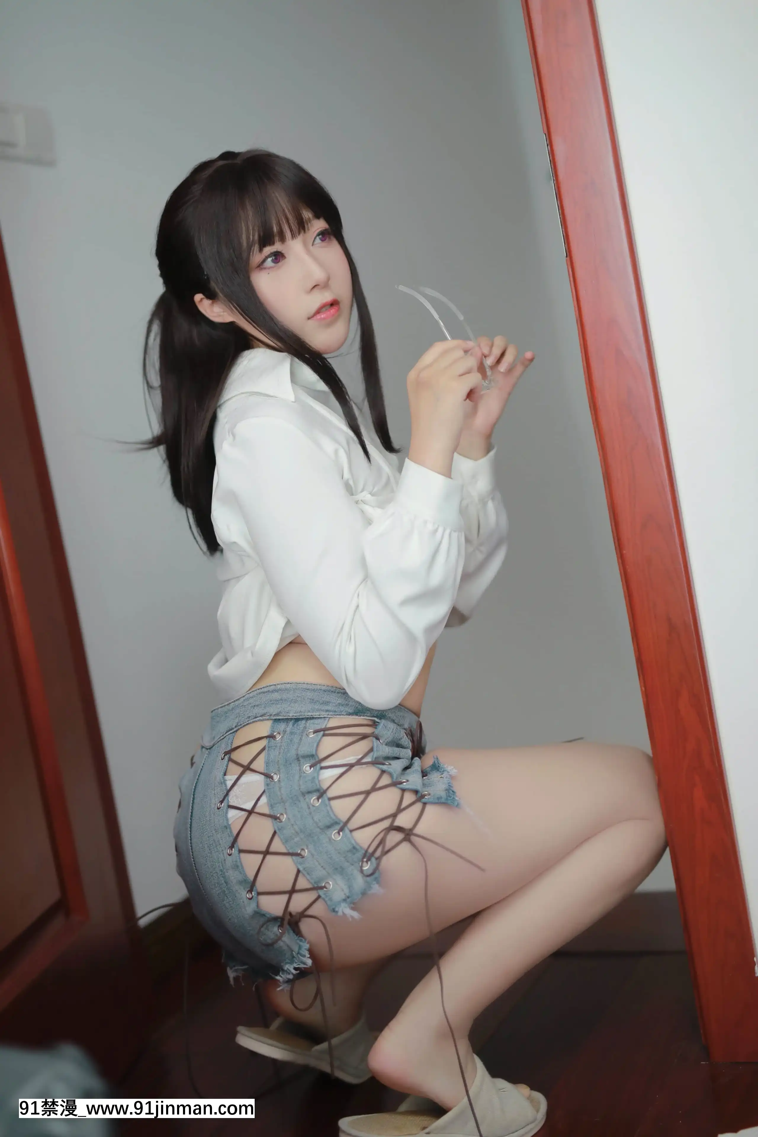 小容仔咕咕咕w-創口貼OL+V[漫畫 18禁]