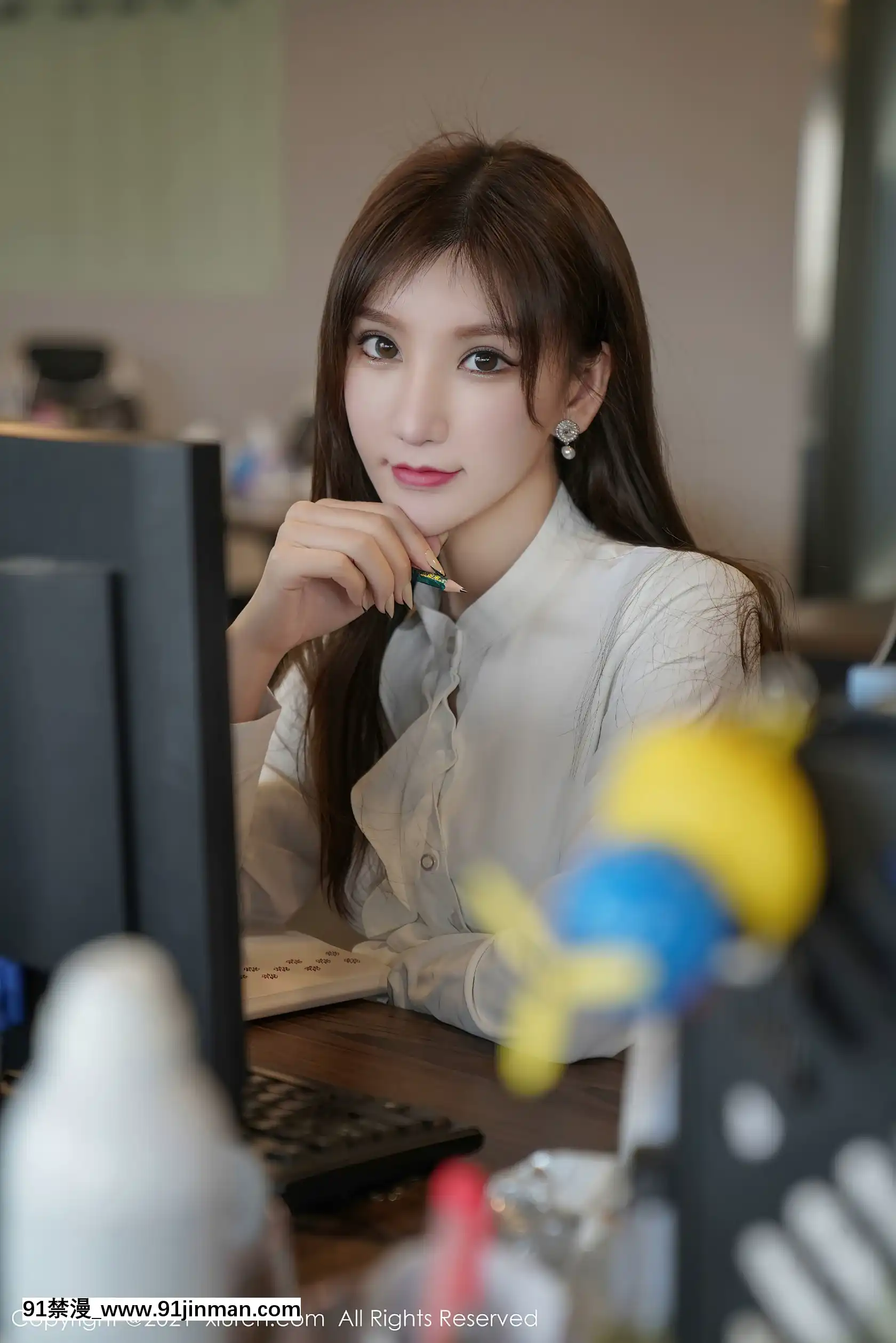 XIURENNo.3046-ZhouYuxi(周於希Sandy)[h漫 女性支配]