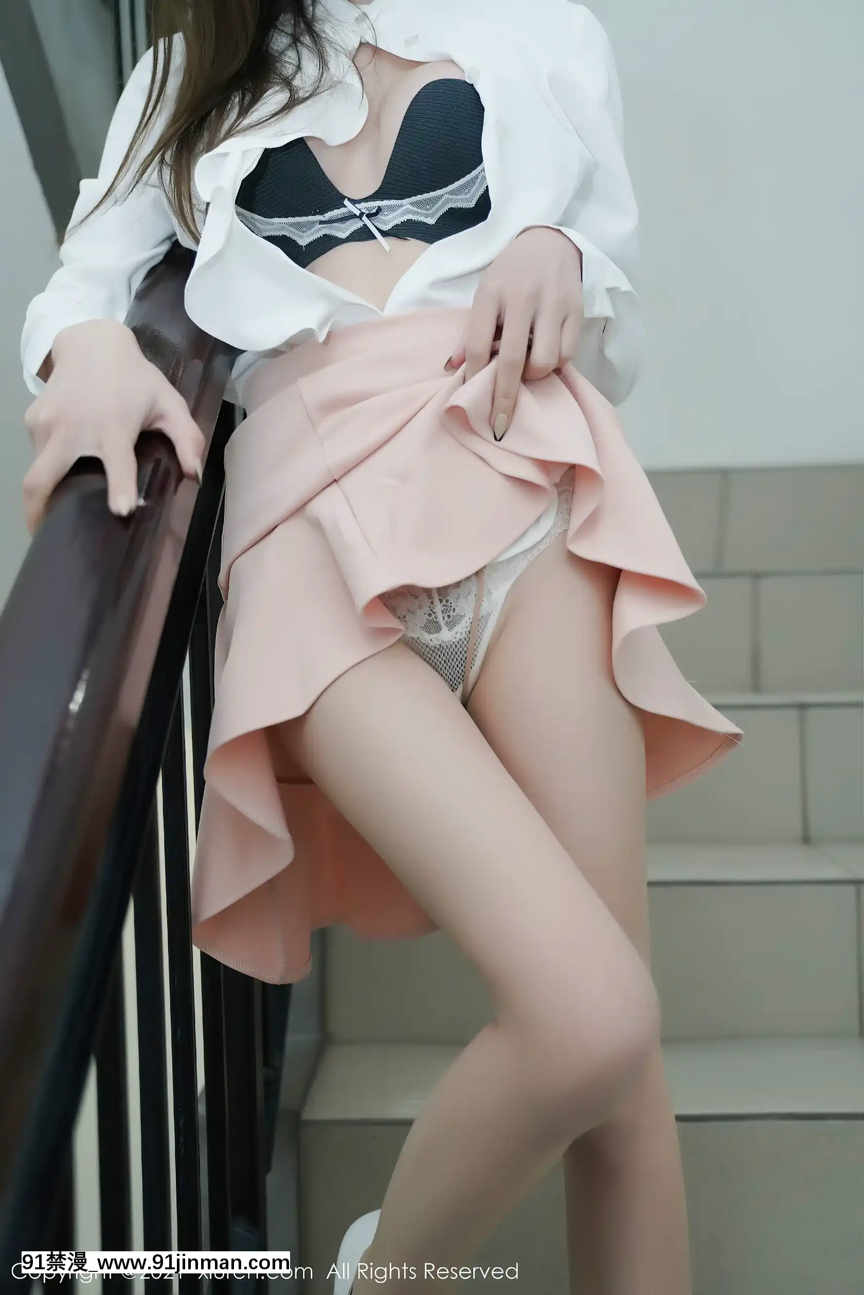 XIURENNo.3046-ZhouYuxi(周於希Sandy)[h漫 女性支配]