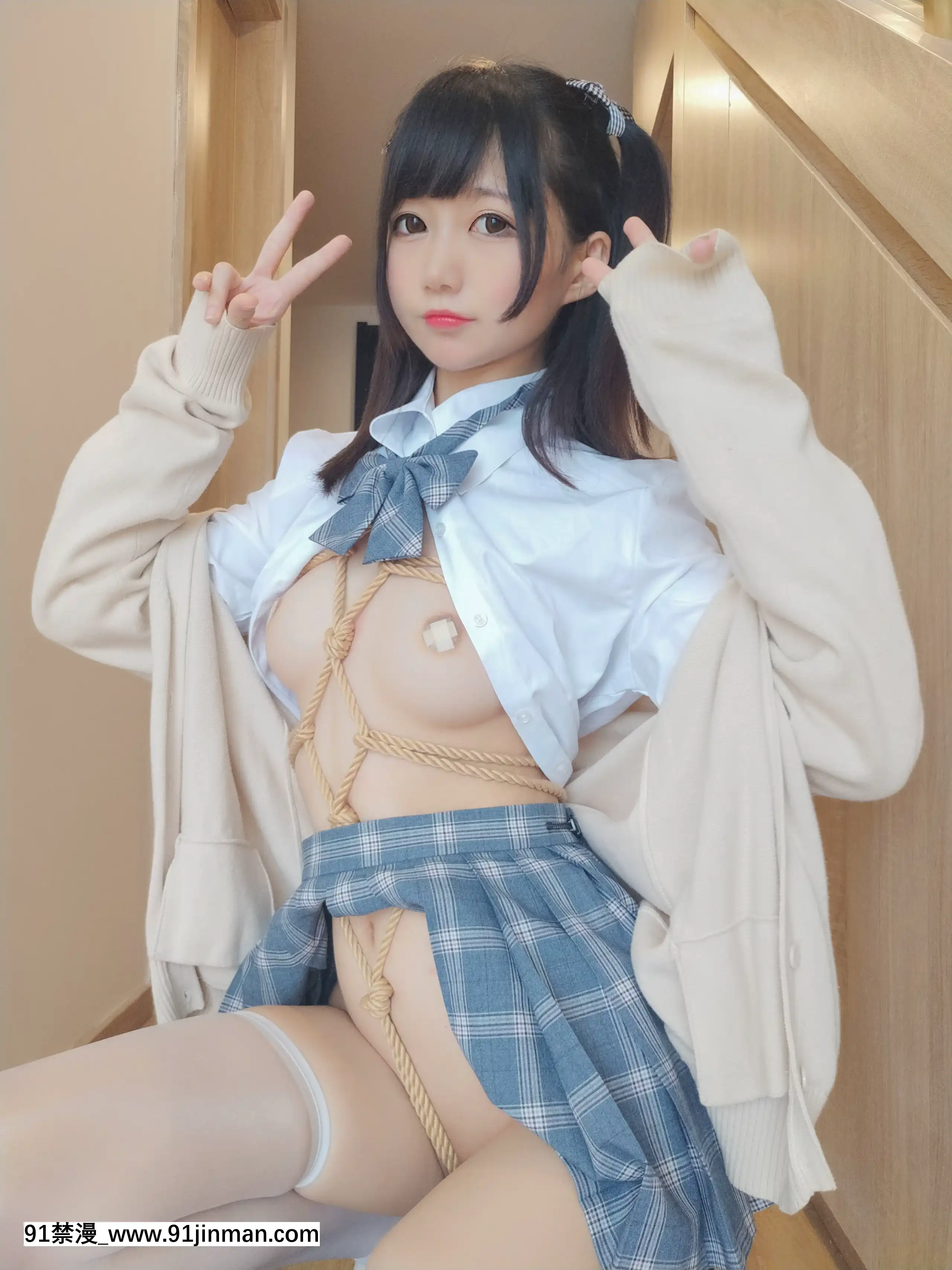 [Nagisa魔物喵]女子高生を縛る[絲襪 h漫]