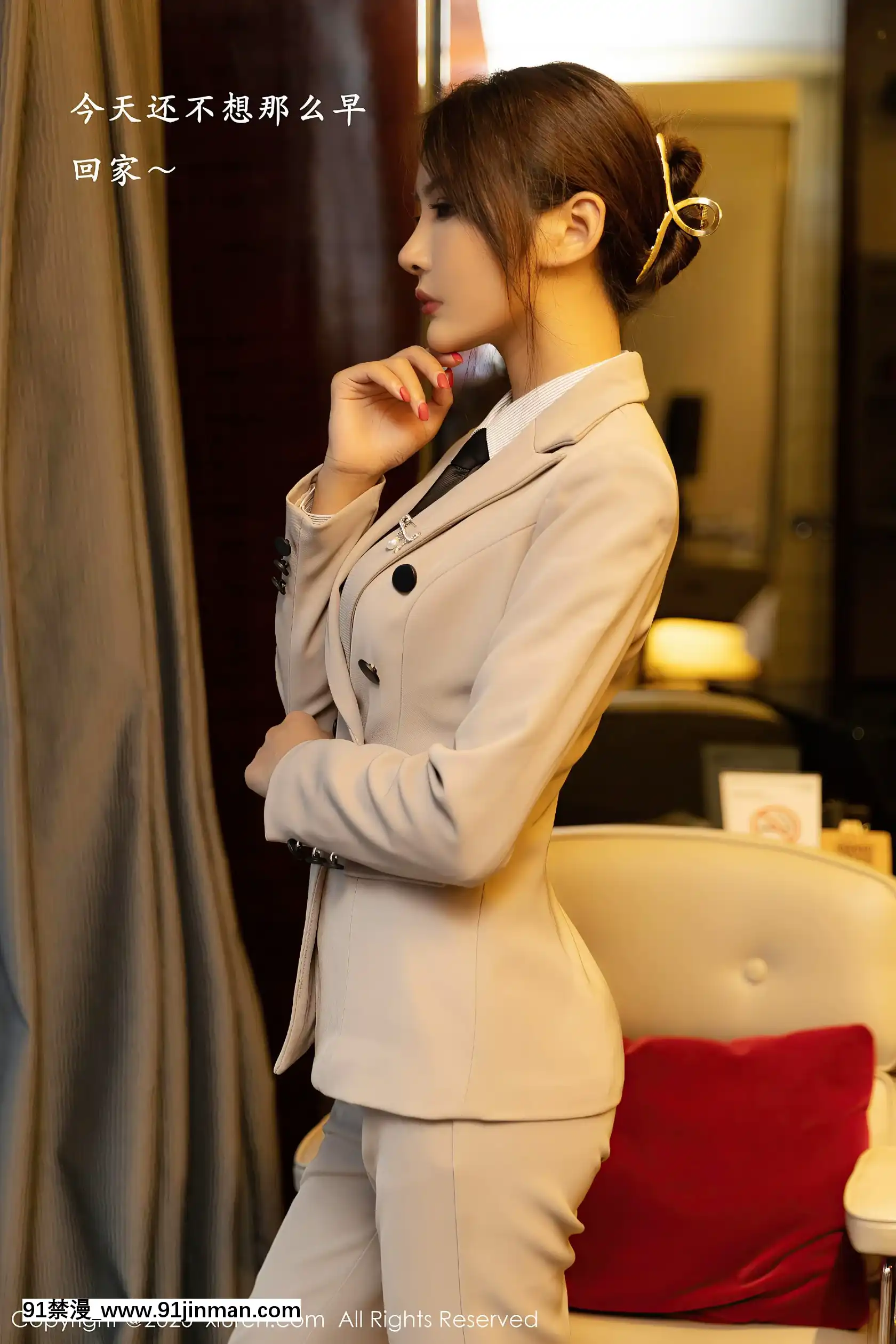 XIURENNo.2857-ZhouYuxi(周於希Sandy)&Emily顧奈奈醬[1 hanson place apt 18h]