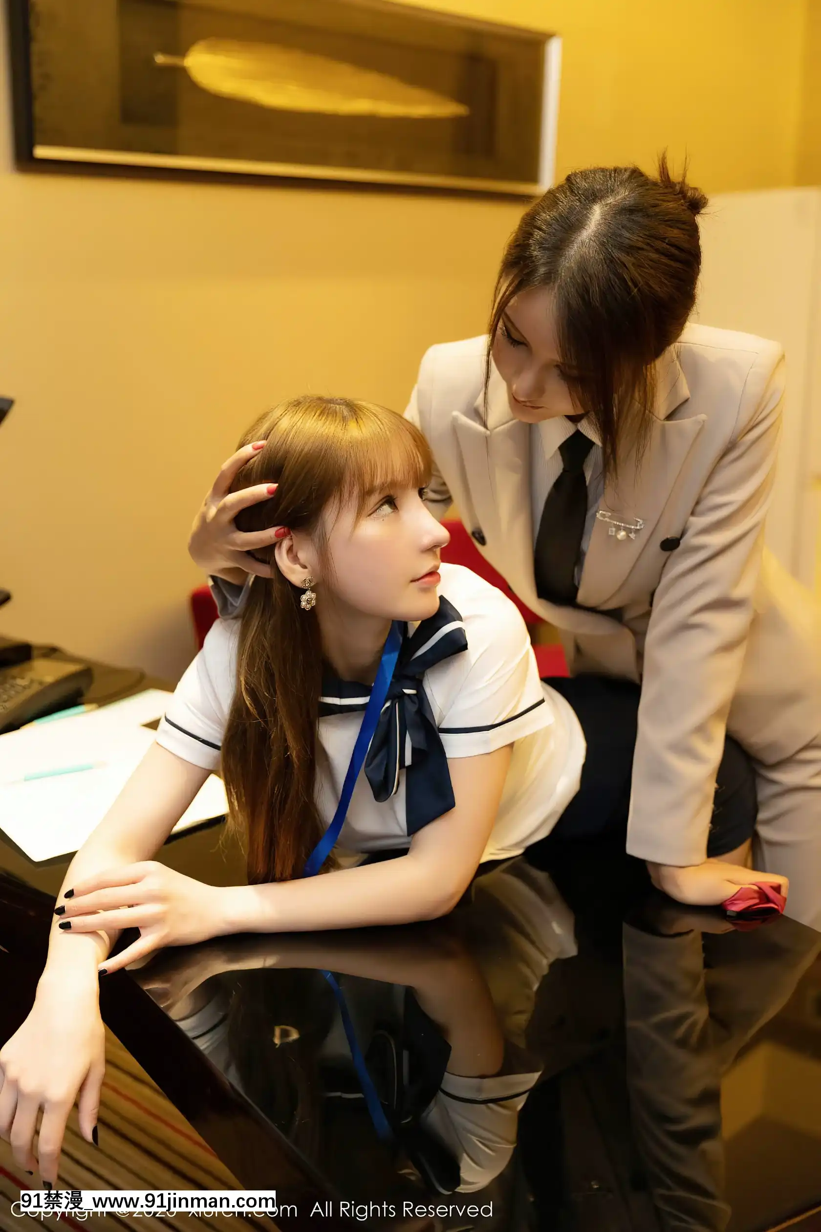 XIURENNo.2857-ZhouYuxi(周於希Sandy)&Emily顧奈奈醬[1 hanson place apt 18h]