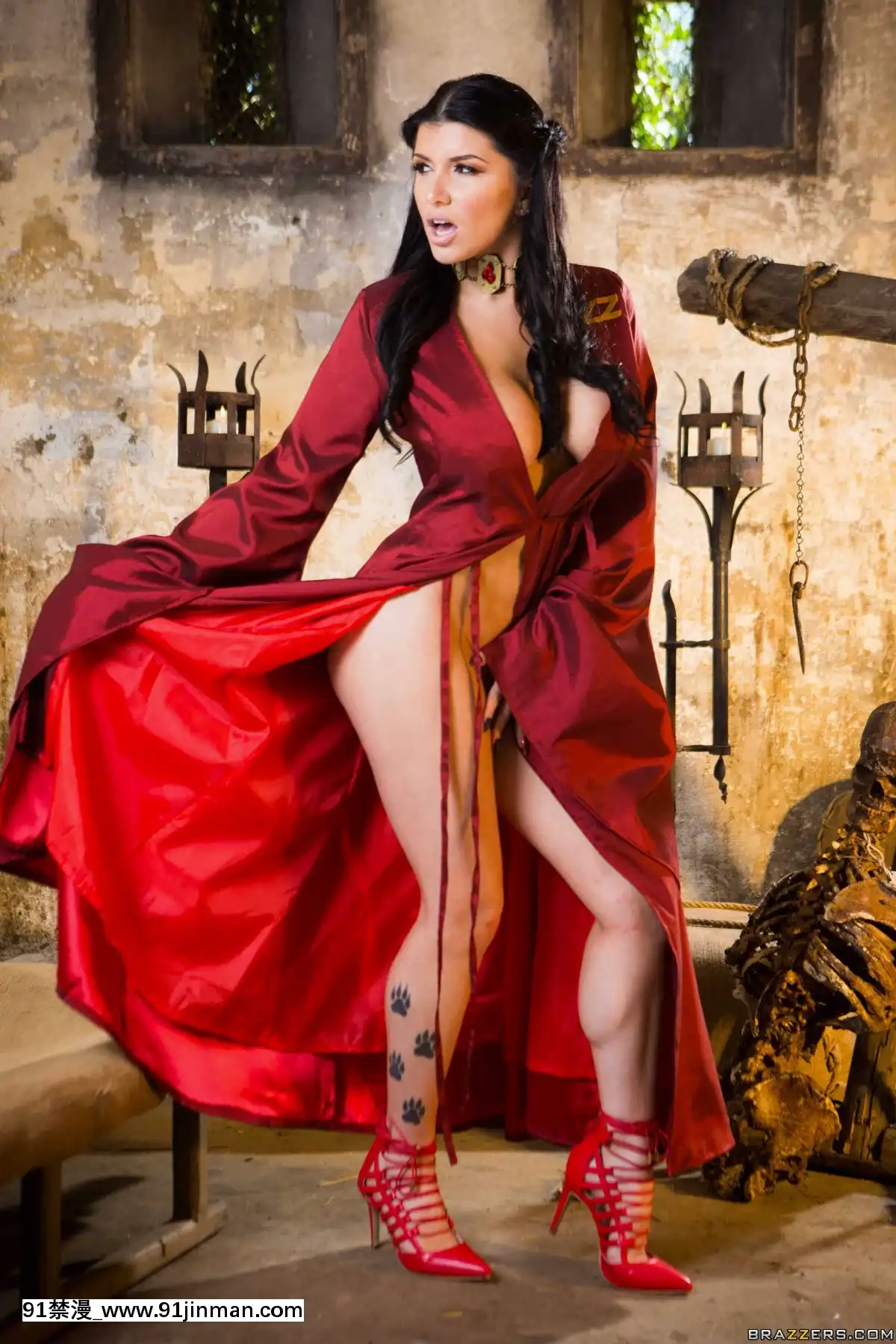 QueenOfThronesPart2(AXXXParody)[ne jesti posle 18h]