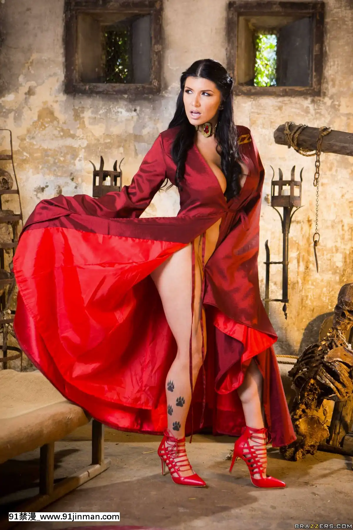 QueenOfThronesPart2(AXXXParody)[ne jesti posle 18h]