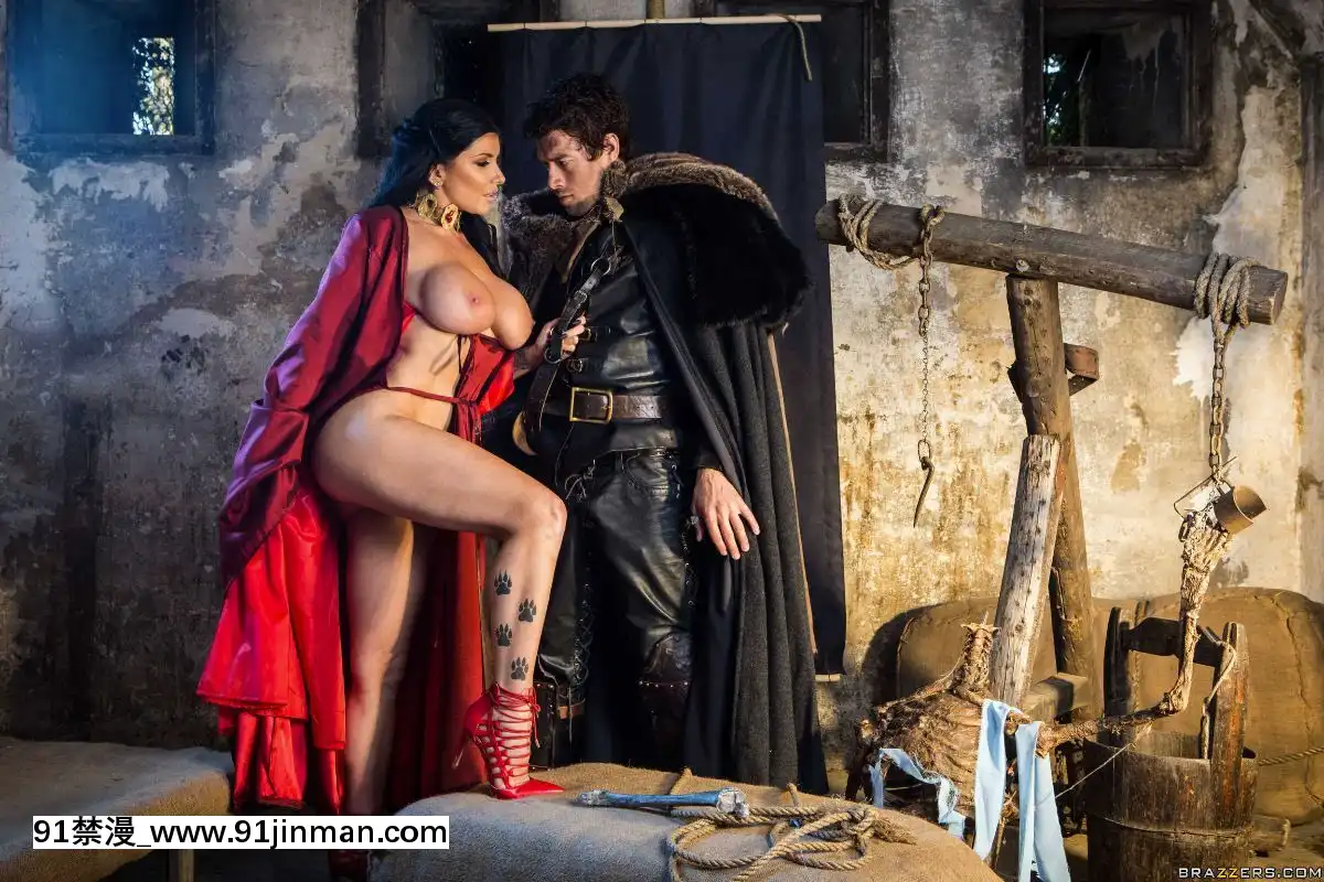 QueenOfThronesPart2(AXXXParody)[ne jesti posle 18h]