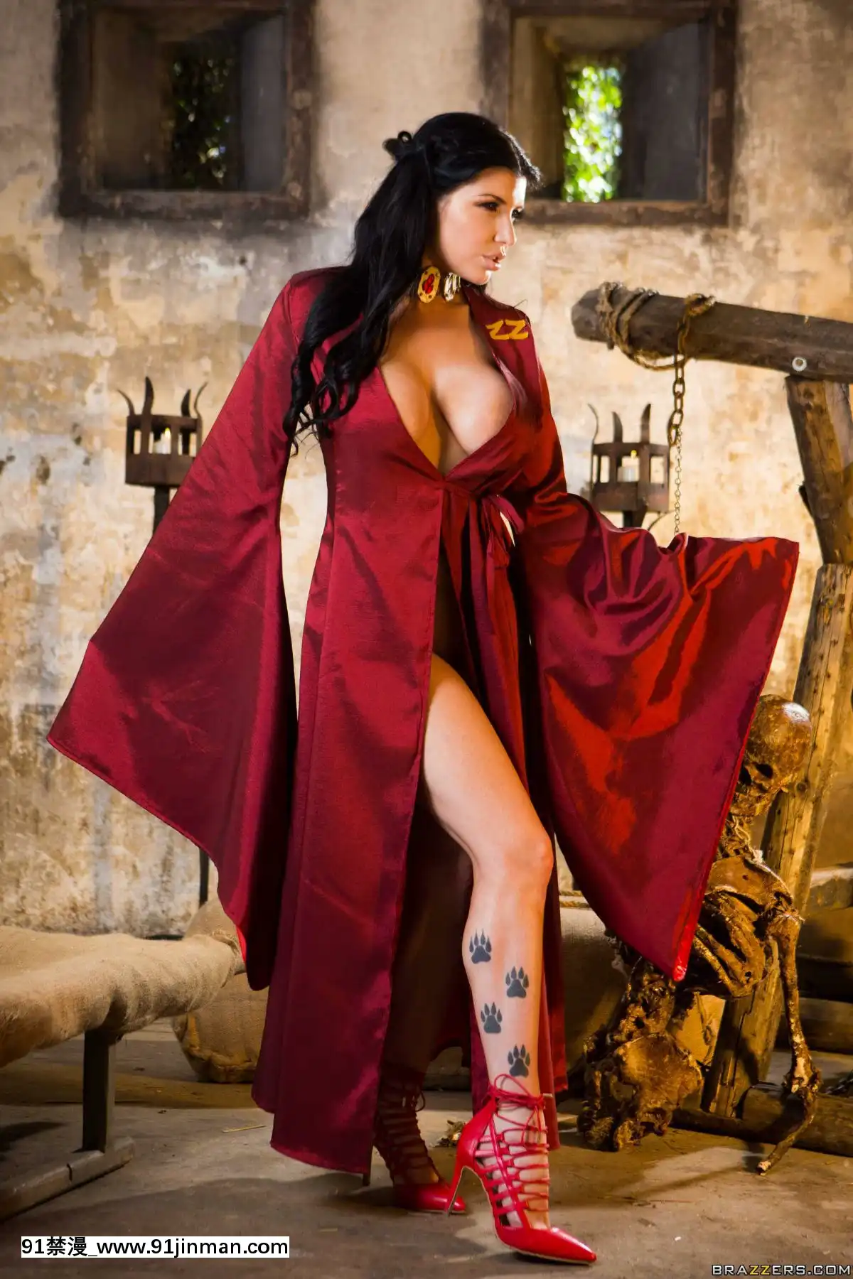 QueenOfThronesPart2(AXXXParody)[ne jesti posle 18h]